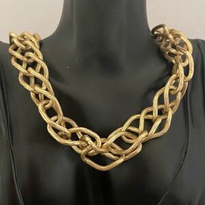 Vintage Avon gold plated chain link toggle clasp necklace